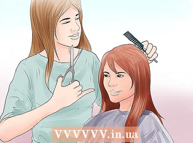 Decydowanie, czy przyciąć włosy, czy nie