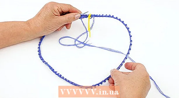 Knitting with circular needles