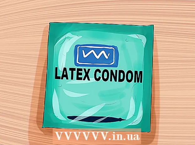Pag-alis ng isang hiwalay na condom mula sa iyong katawan