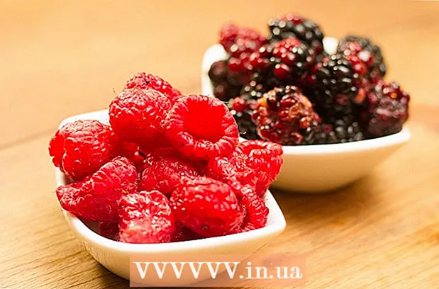 ຈຳ ແນກ Raspberry ແລະ blackberries ຈາກກັນແລະກັນ