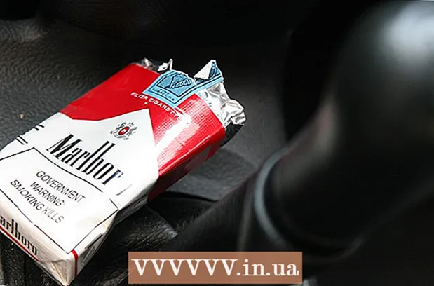 Հեռացրեք ծխախոտի հոտերը ձեր մեքենայից
