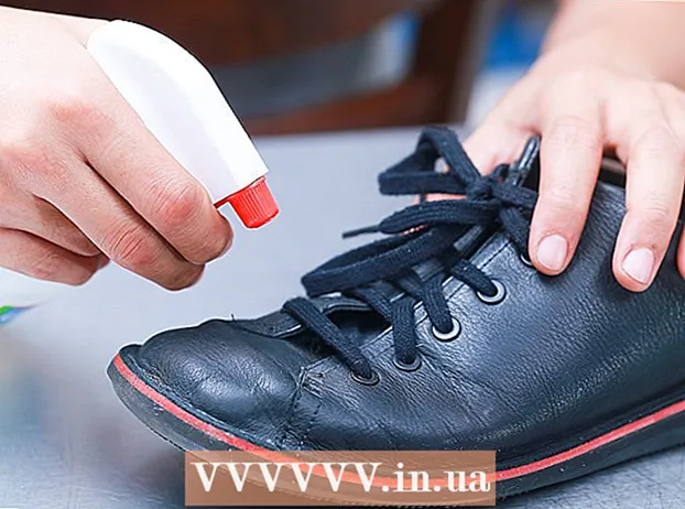 Remove road salt from leather shoes