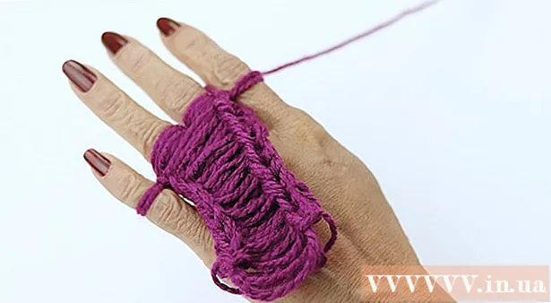 How to knit with your fingers