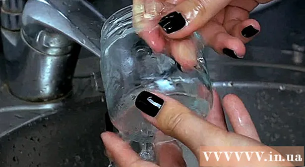 Como retirar o adesivo no frasco
