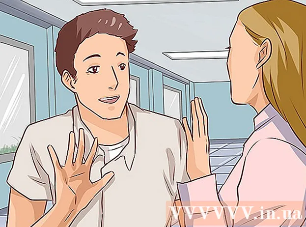 Hur man börjar prata med någon du gillar utan pinsamhet