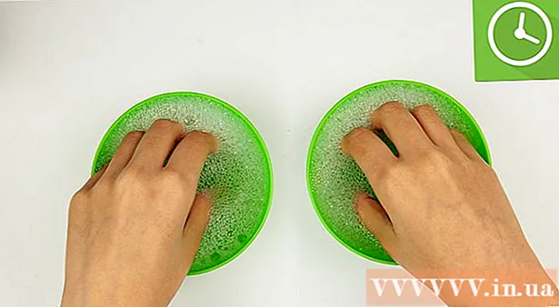 Hoe poedervormige nagels te verwijderen