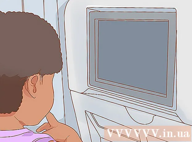 Bagaimana membuat anak kecil sibuk di pesawat
