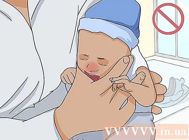 Πώς να βοηθήσετε το μωρό σας να σπάσει όταν κοιμάται