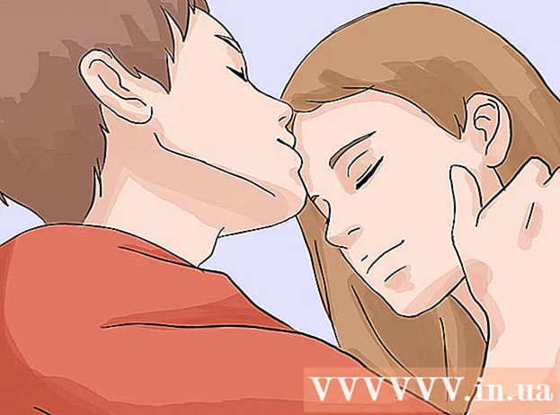 Cara menciumnya saat beda tinggi