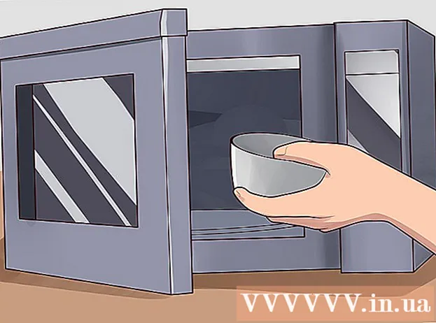 How to get rid of odors in a microwave