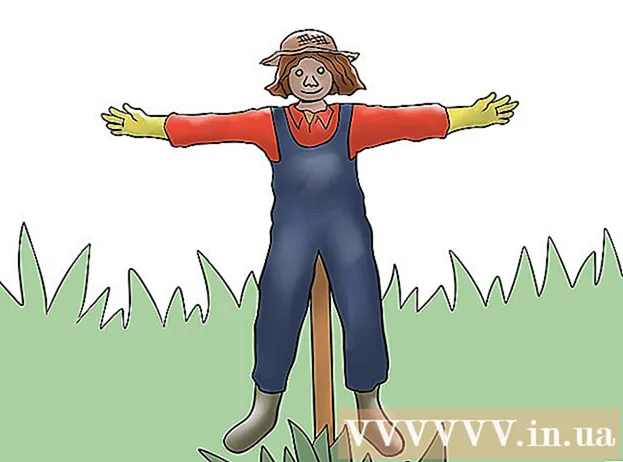 Ways to Make a Scarecrow
