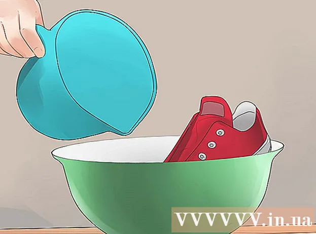 Converse-kenkien puhdistaminen