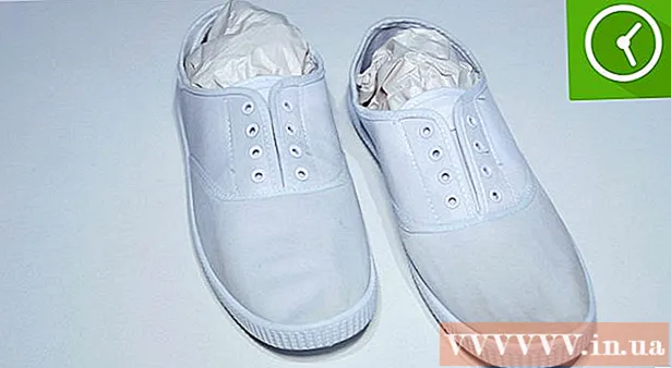Kako očistiti bijele cipele Vans