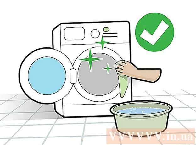 服のかび臭い臭いを取り除く方法
