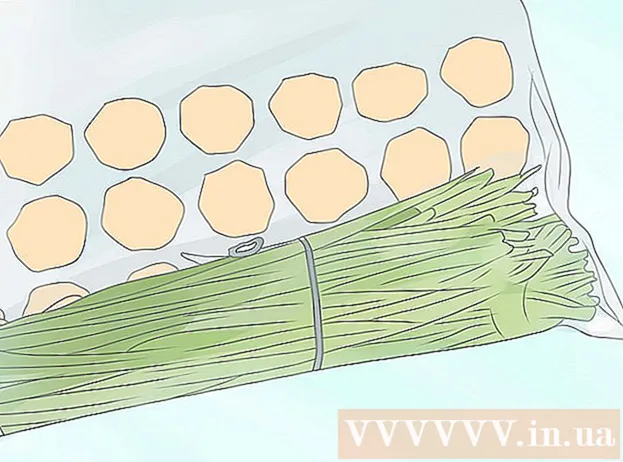Ways to Harvest chives