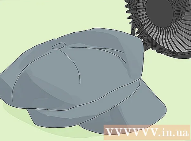 كيفية إزالة بقع العرق من القبعات