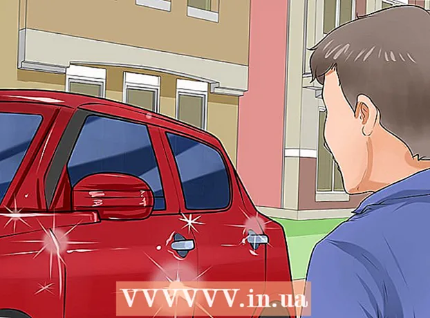 Kako očistiti zatemnjena stekla avtomobila