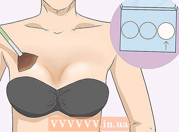 Hvordan vise frem klyvningen din hvis du har små bryster