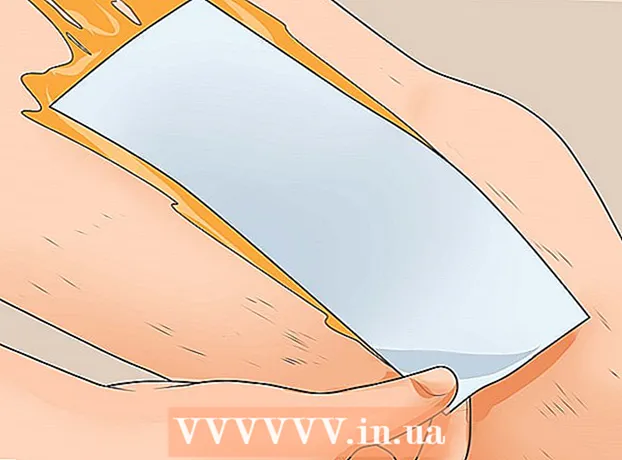 Ako používať vosk na odstránenie chĺpkov