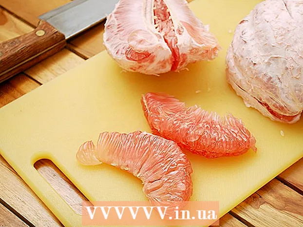How to clean a pomelo