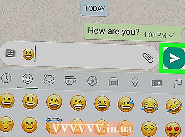 Wéi schéckt Emoticons op WhatsApp