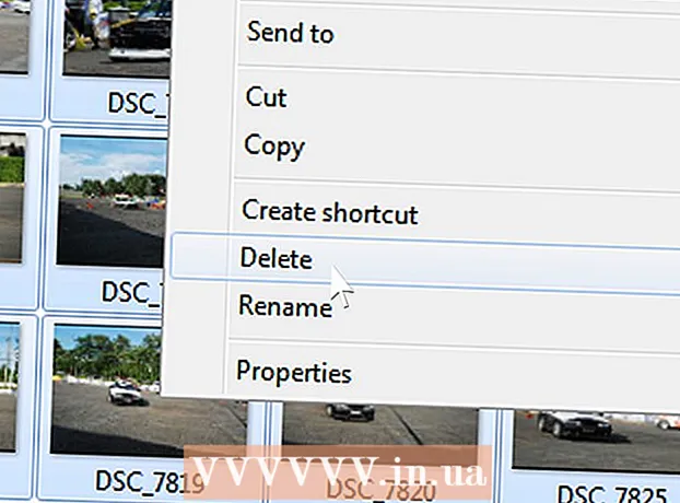 How to transfer images from a digital camera to a computer