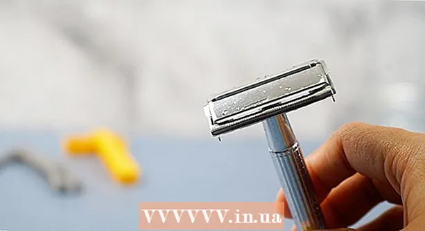 Как да почистите острието на бръснача