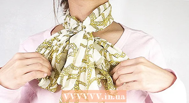 How to tie a silk scarf