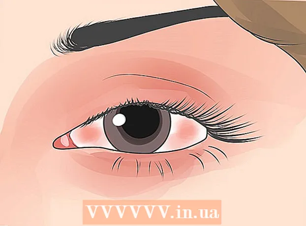 How to stop a nervous eye or eyebrow tic