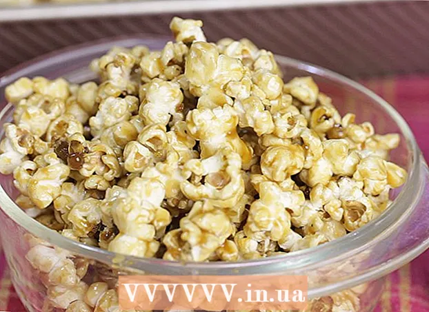 Hur man gör karamelliserad popcorn