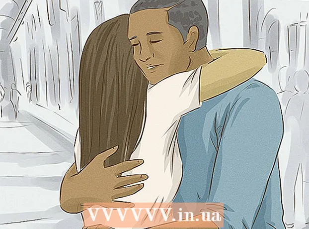 Jak bardziej romantycznie przytulić ukochaną osobę