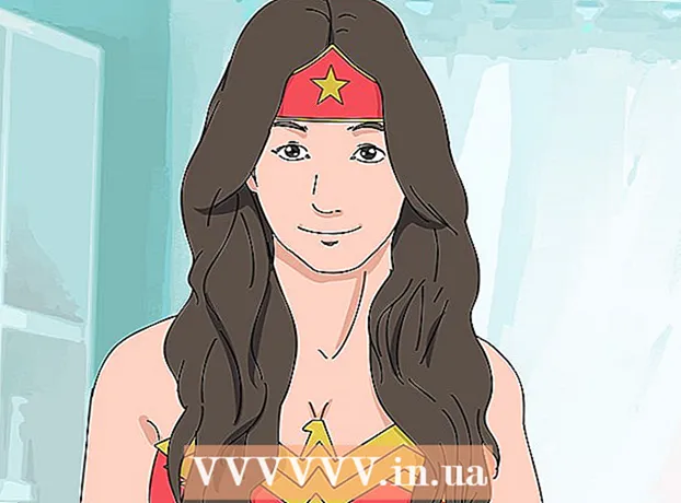 How to make a Wonder Woman costume