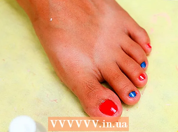 How to keep your toenails neat and tidy