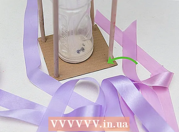 How to make an hourglass from plastic bottles