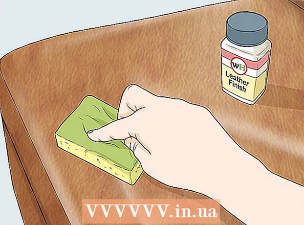 How to remove scratches from leather furniture