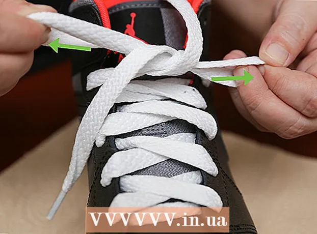 Як вкоротити шнурки