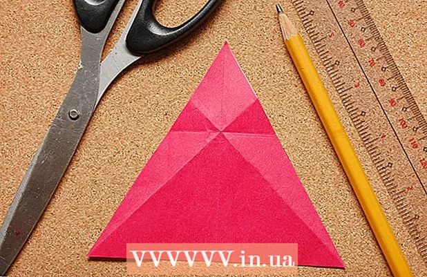 Как да изрежете равностранен триъгълник от квадратен лист хартия