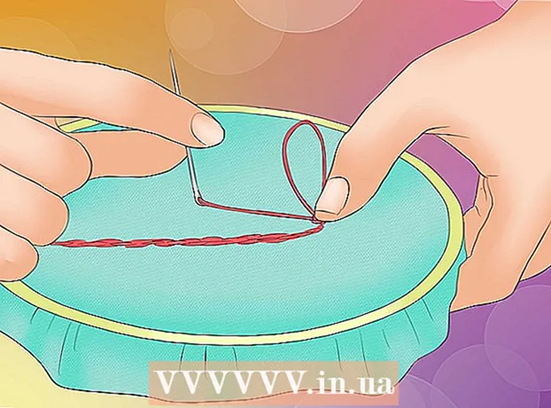 How to embroider with a split stitch