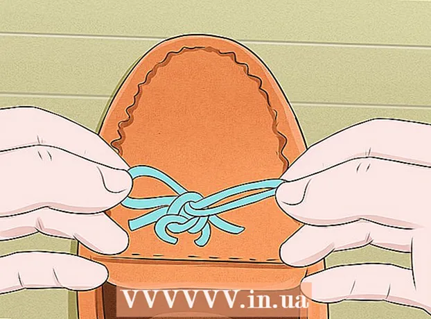 How to tie moccasins